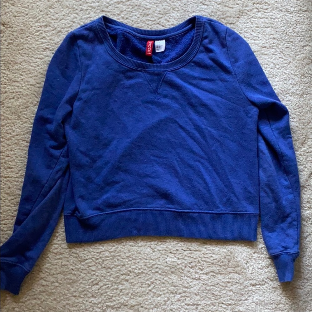 H&M blue sweatshirt
